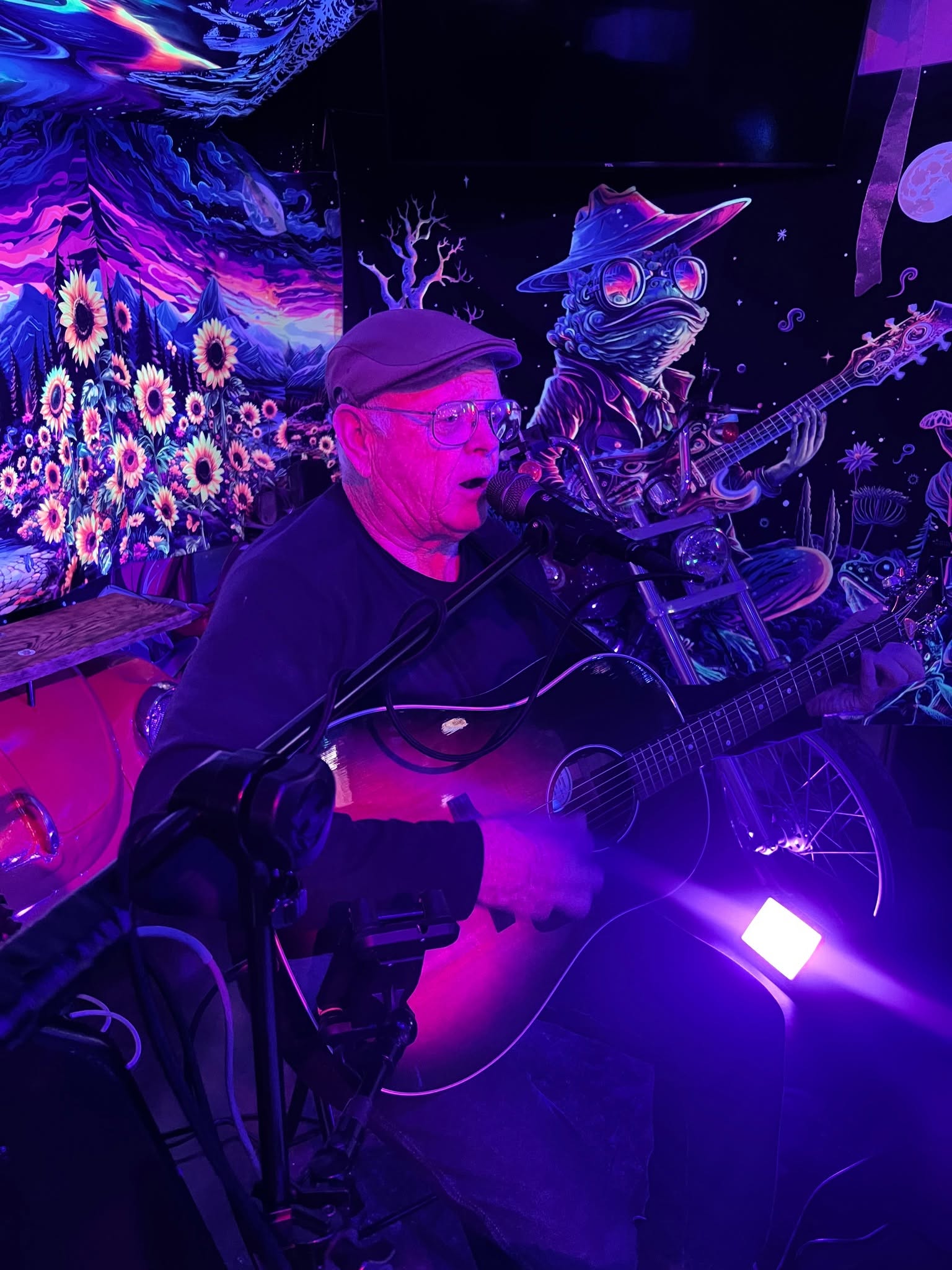 Jim Hayes performing at Cora's Corner